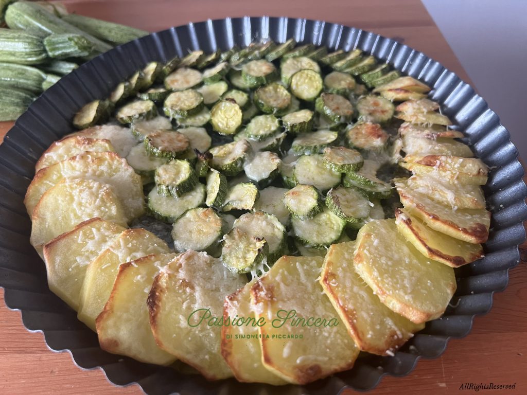 Zucchine e patate al forno