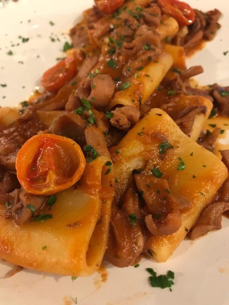 PACCHERI AL BATTUTO DI CALAMARI